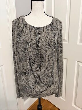 Vince Camuto Black and Cream Snake-Print Long Sleeve Top